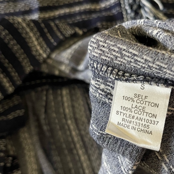 Blue Rain| Francesca’s Beachy Boho Long Sleeve Blouse with Fringe Accents••• - Picture 7 of 10